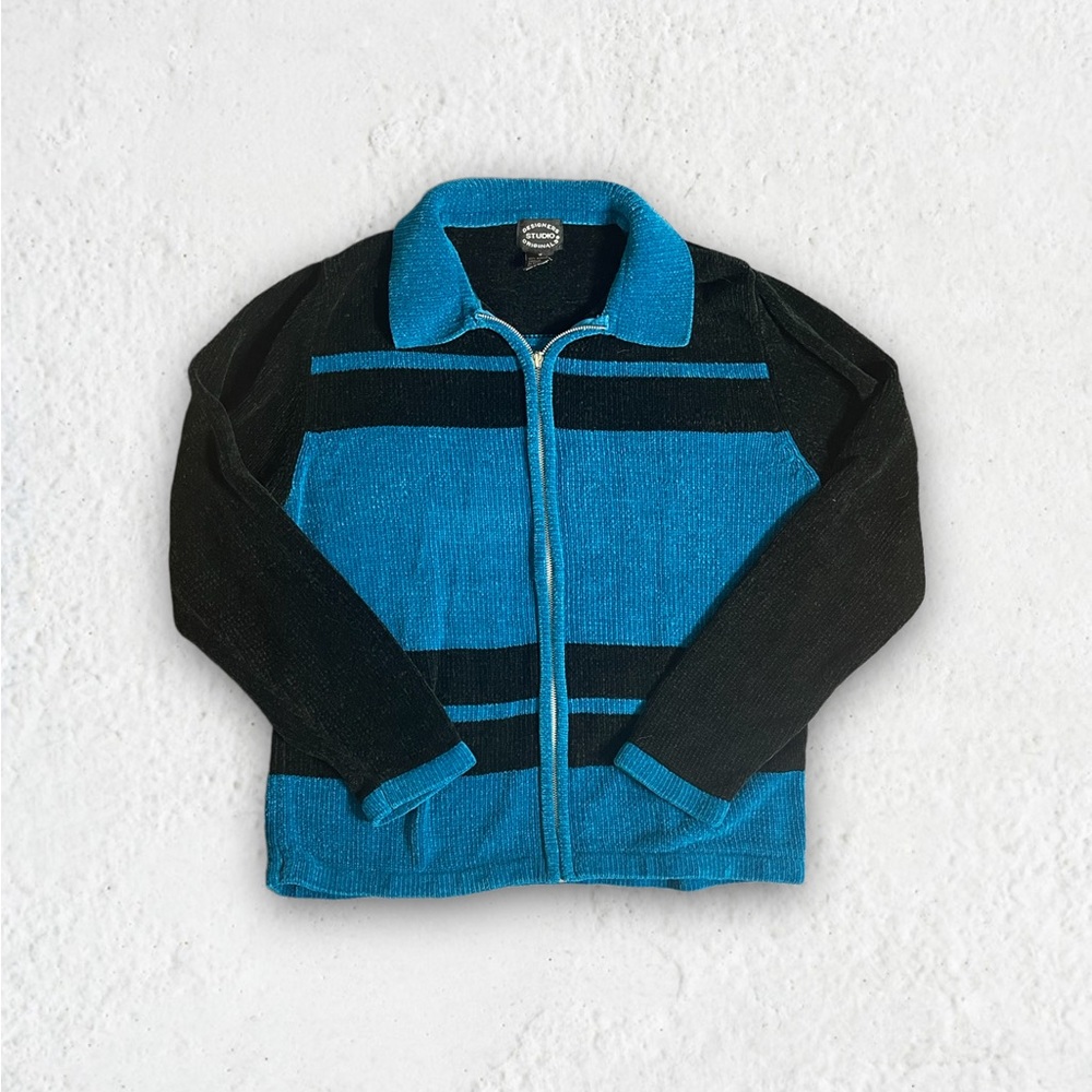 Vintage 90s Vibe Aesthetic Designers studio original jacket Soft And Comfy Zip